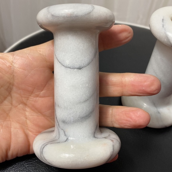 Beacon hill’s marble candle holders - Picture 4 of 7